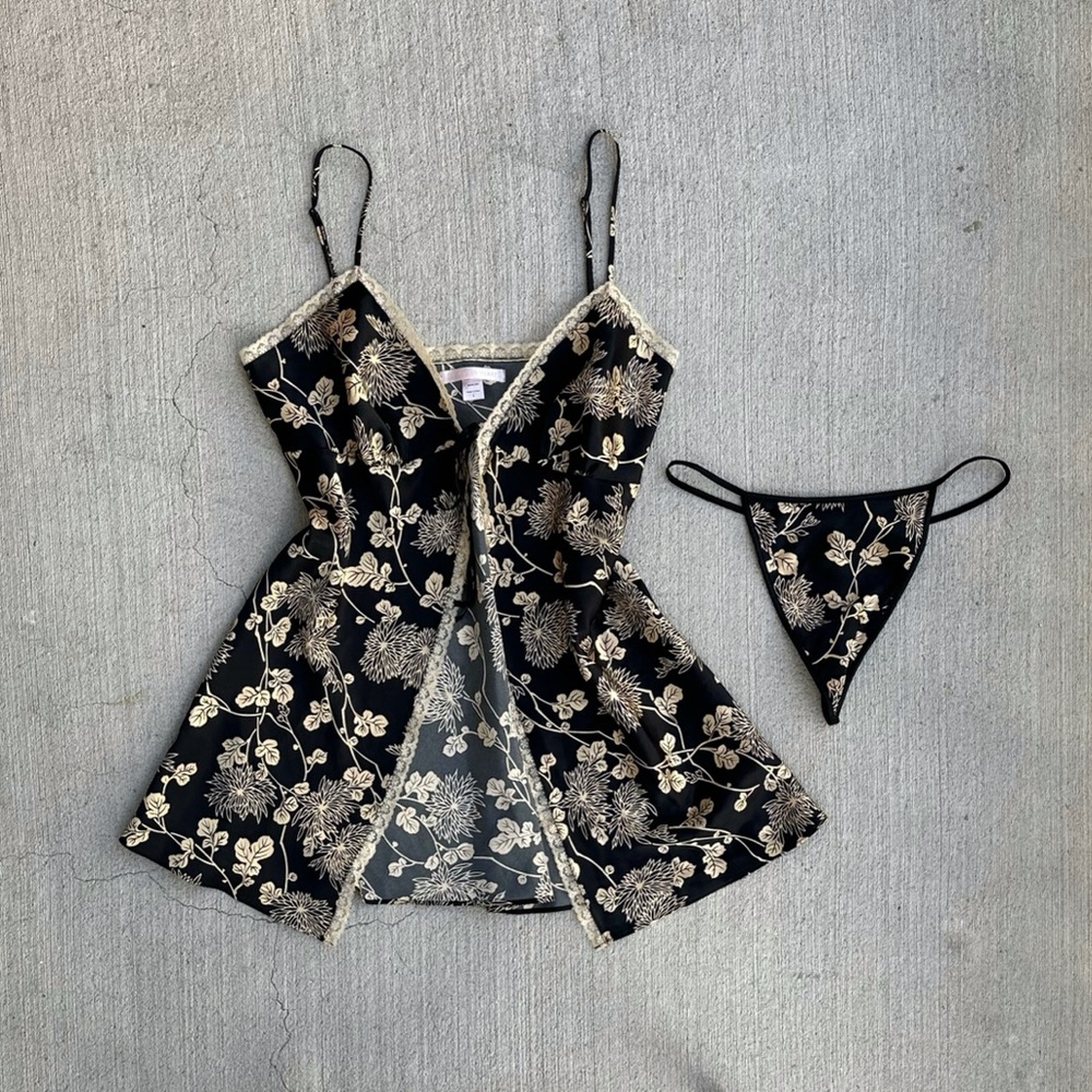 2003 victoria’s secret satin babydoll set